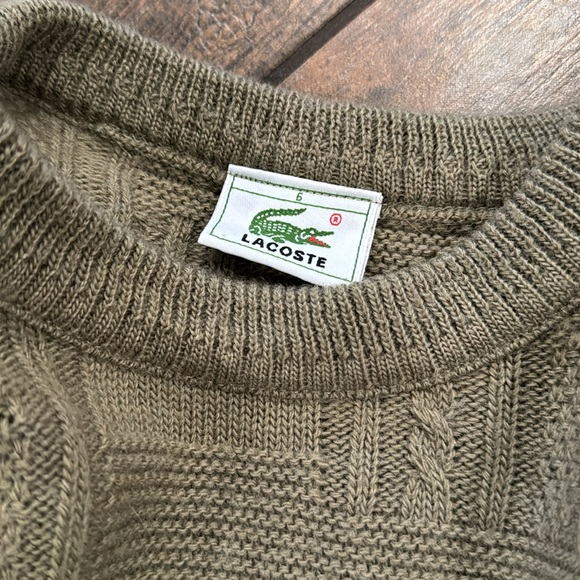 Lacoste sweater - Picture 3 of 3